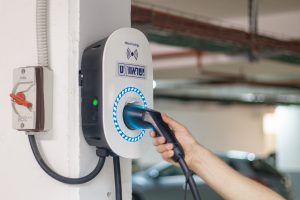 עמדת טעינה OR לרכבים חשמליים