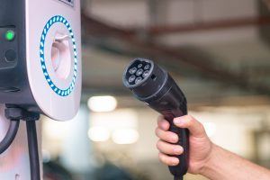 עמדת טעינה דגם OR עם אקדח הטעינה