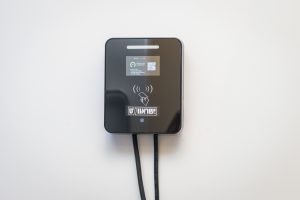 עמדת טעינה לרכבים חשמליים KEREN (2)